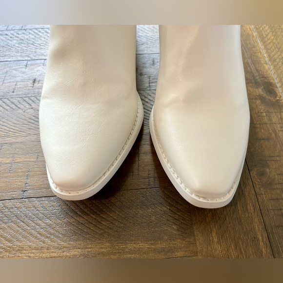 NWT White cowboy boots - Picture 5 of 6